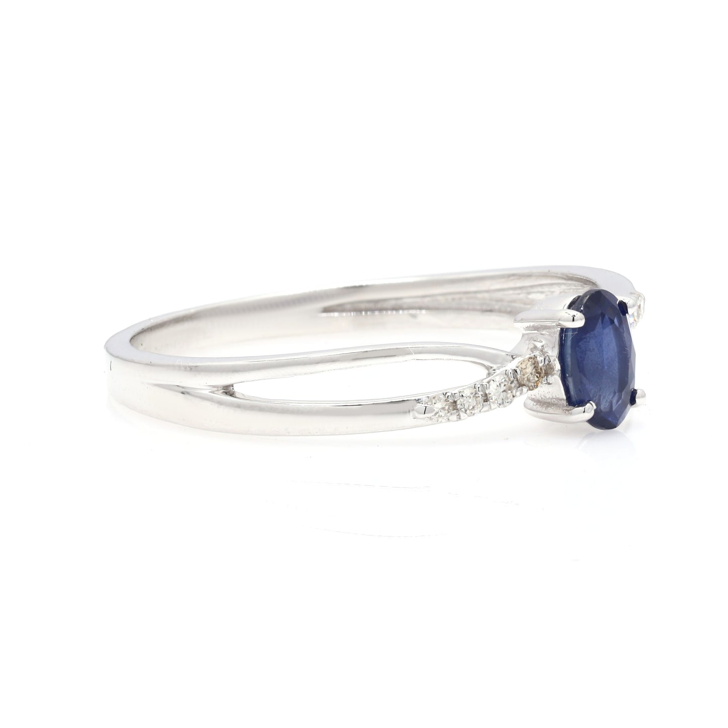 14k Ring with Oval Shape Blue Sapphire & Round Diamonds For Women
