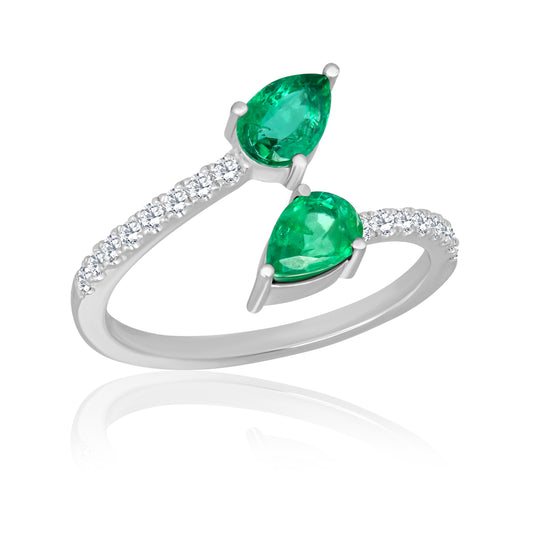 14k Pear Shape Emerald & Diamond Ring For Women